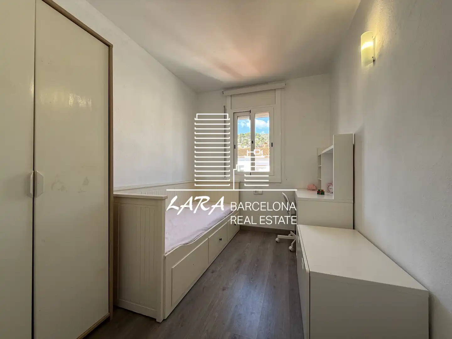 Dormitori de Casa adosada en venda en Castelldefels amb Aire condicionat, Jardí privat i Terrassa