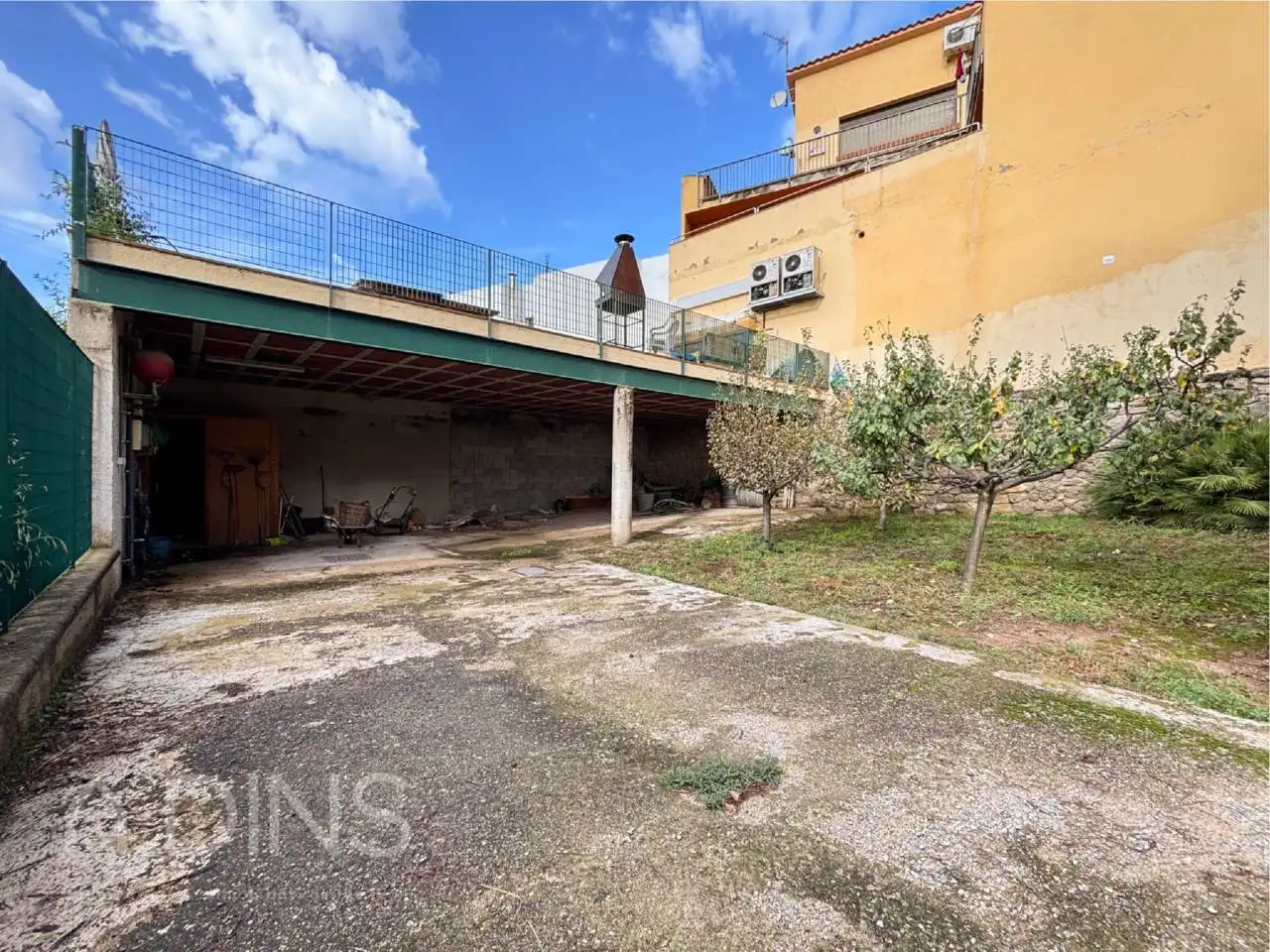Parking de Casa o chalet en venta en Sant Feliu de Codines con Calefacción y Jardín privado