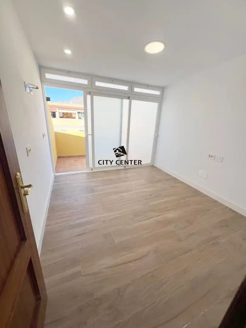 Habitación de Casa adosada en venta en Arona con Terraza y Balcón