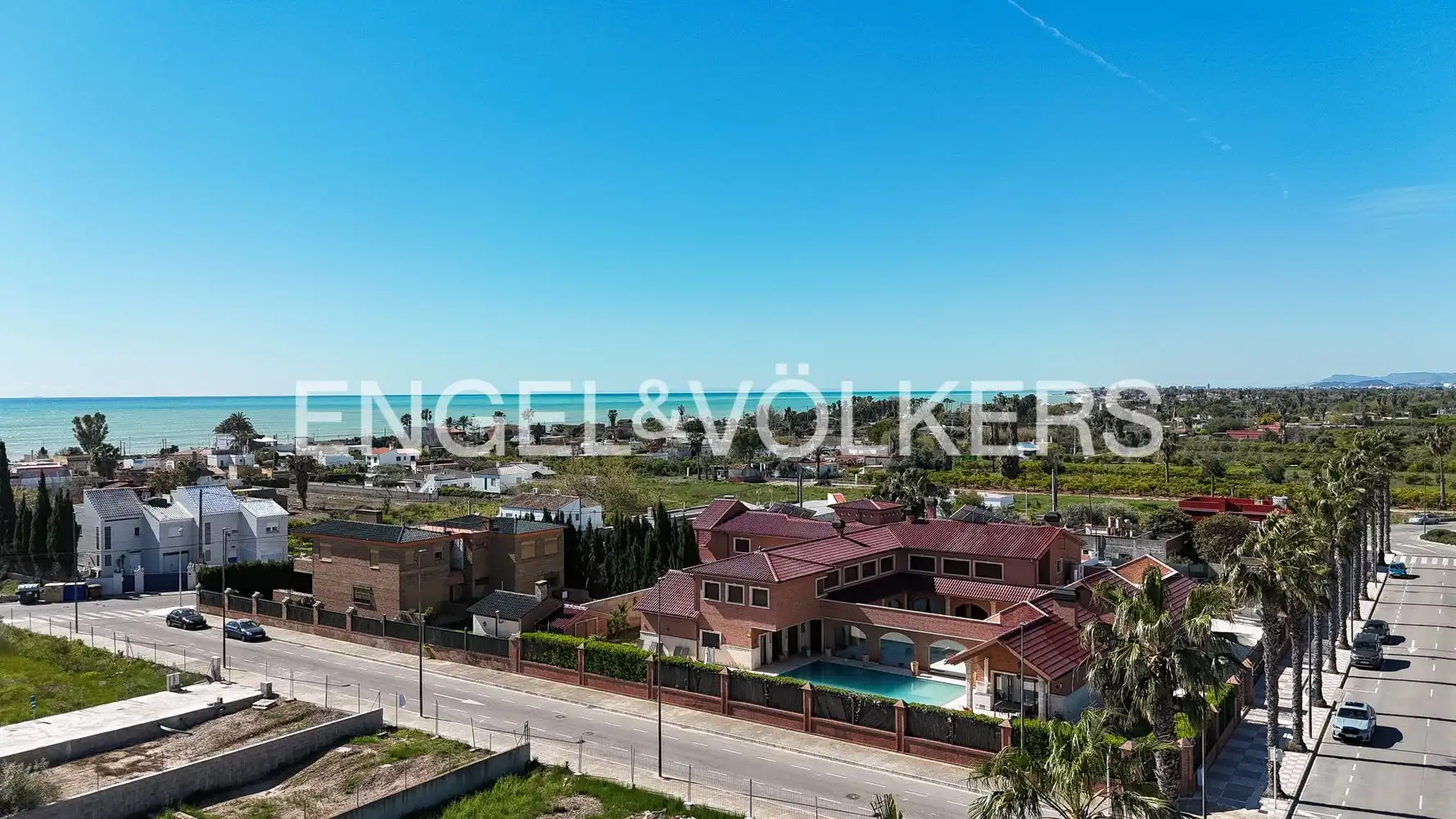 House with terrace for sale in Playa
