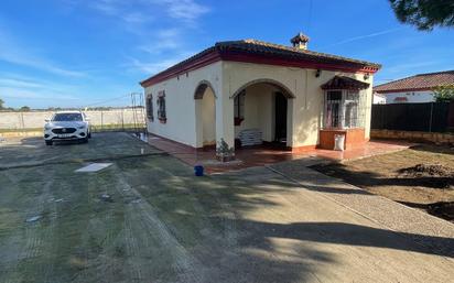 Exterior view of House or chalet for sale in Chiclana de la Frontera  with Private garden, Oven and Washing machine