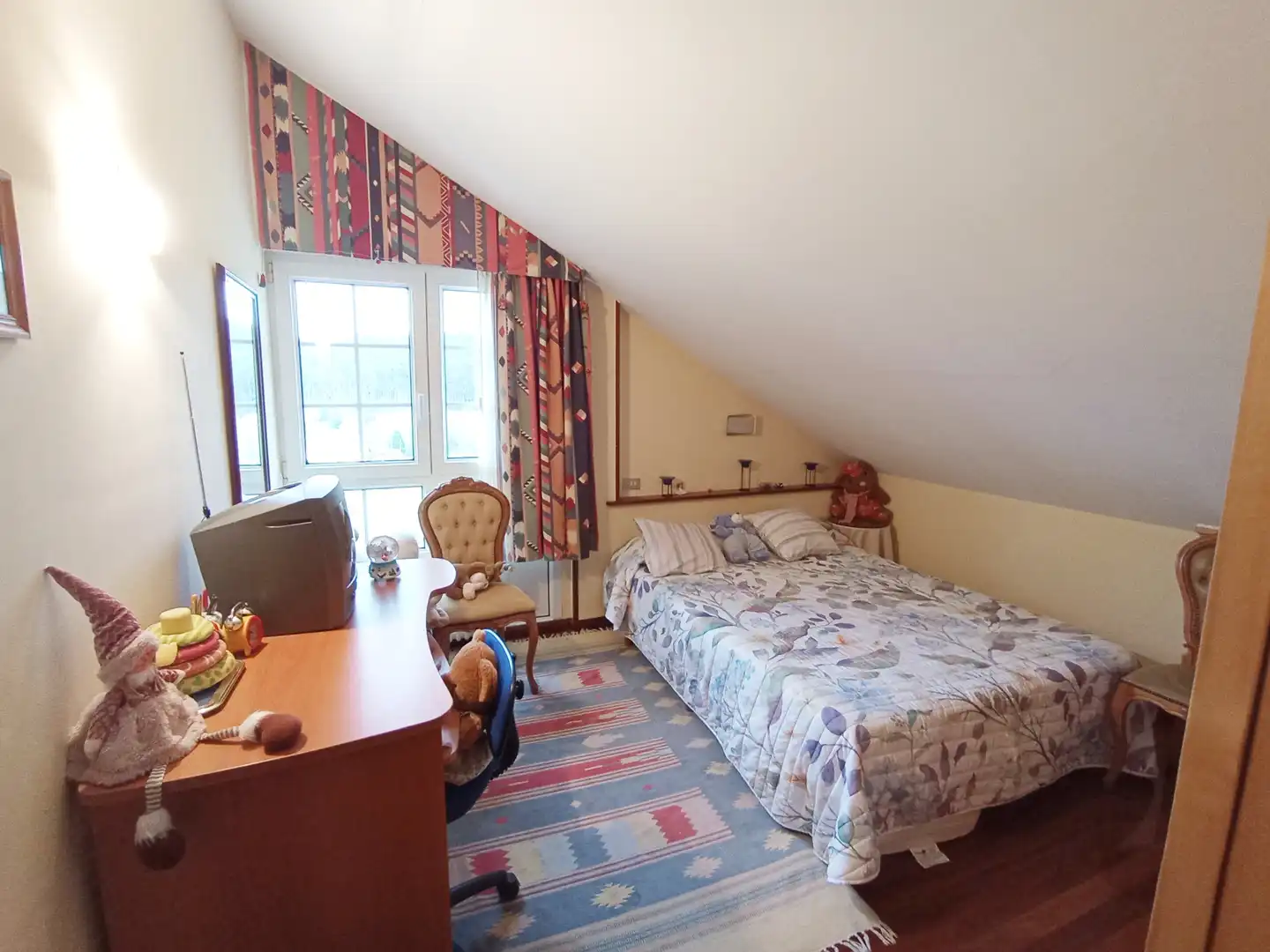 Bedroom of Houses for sale in Coirós  with Heating, Private garden and Parquet flooring