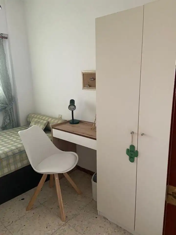 Dormitori de Pis de lloguer en Melilla