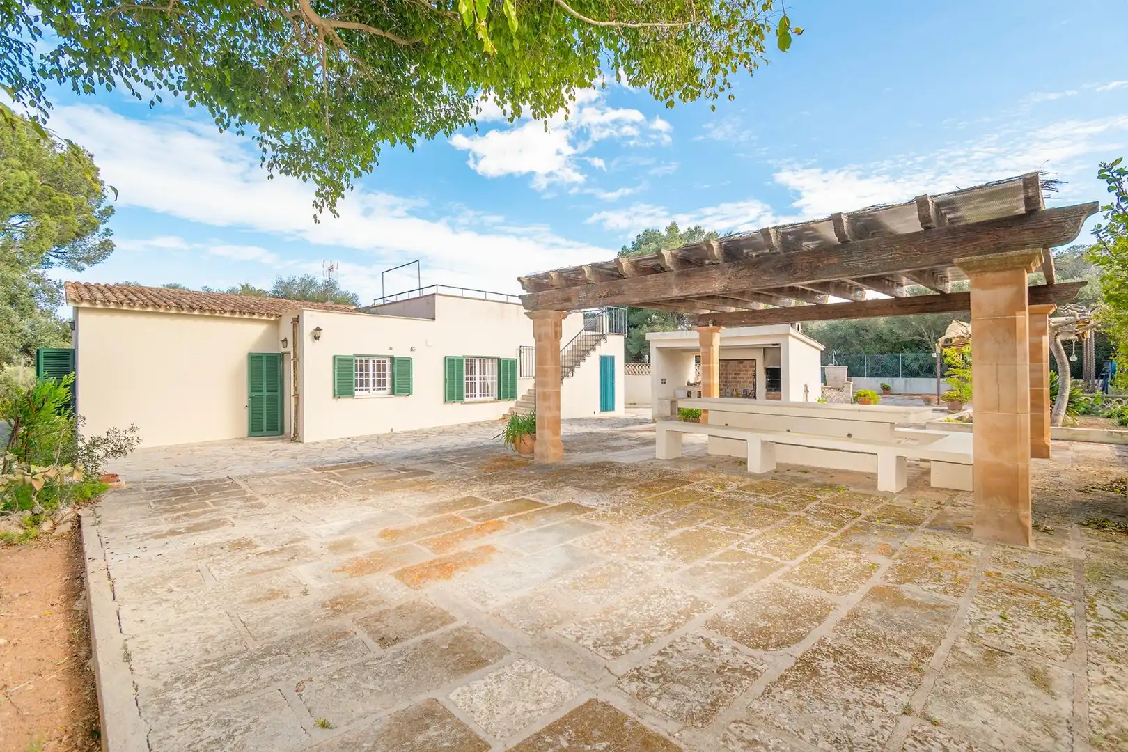 Vista exterior de Casa o xalet en venda en Manacor amb Aire condicionat, Jardí privat i Traster