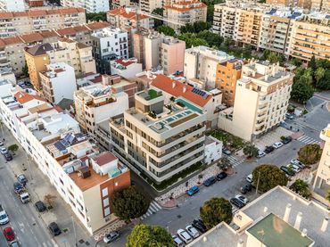 Apartament d'obra nova amb piscina en venda a Calle Milagrosa 8