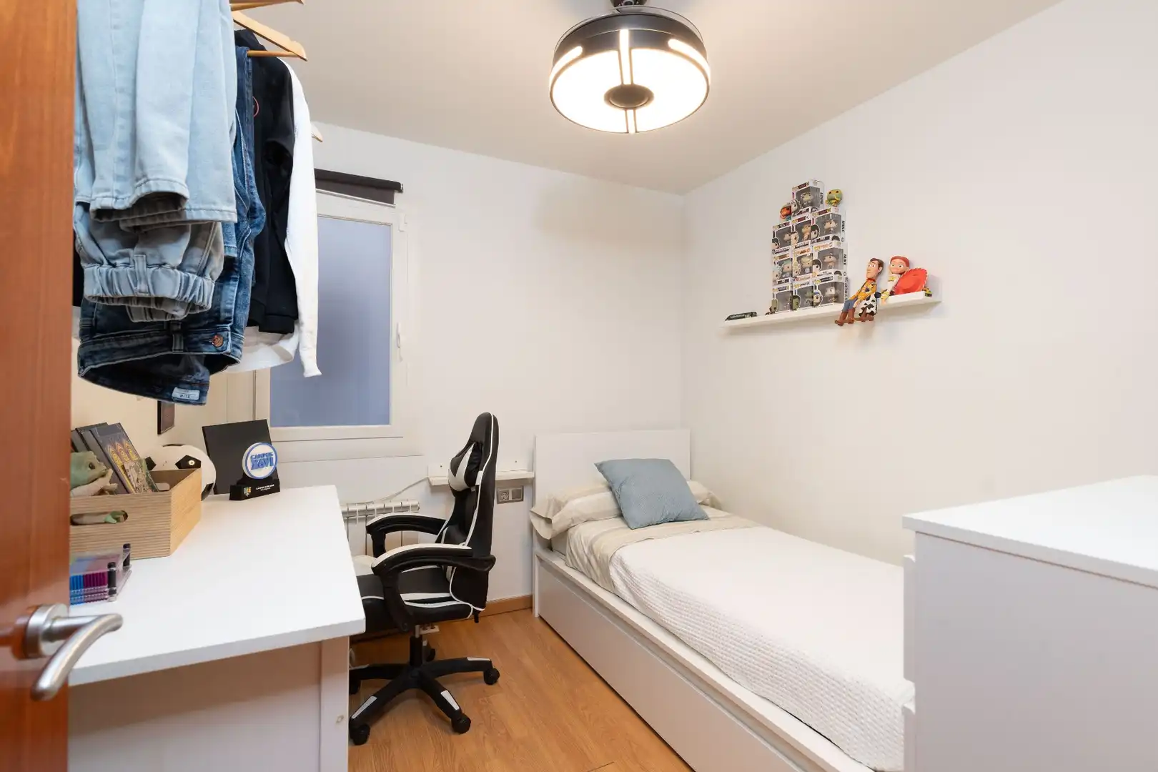 Schlafzimmer von Wohnung zum Verkauf in Sant Quirze del Vallès mit Klimaanlage, Heizung und Balkon
