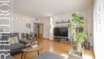 Living room of Flat for sale in  Barcelona Capital  with Air Conditioner, Heating and Furnished