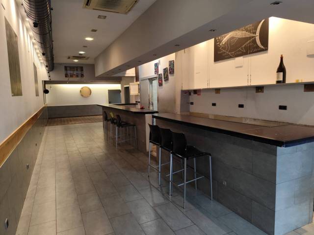 Local comercial en Alquiler en El Poble Sec