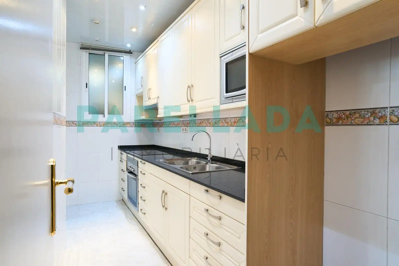Kitchen of Flat for sale in Badalona  with Air Conditioner and Balcony