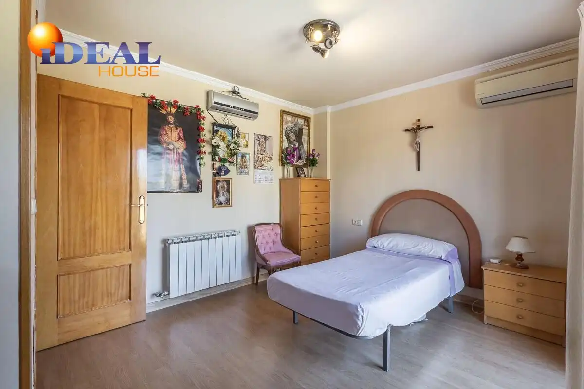 Casa o xalet en venda a Gójar