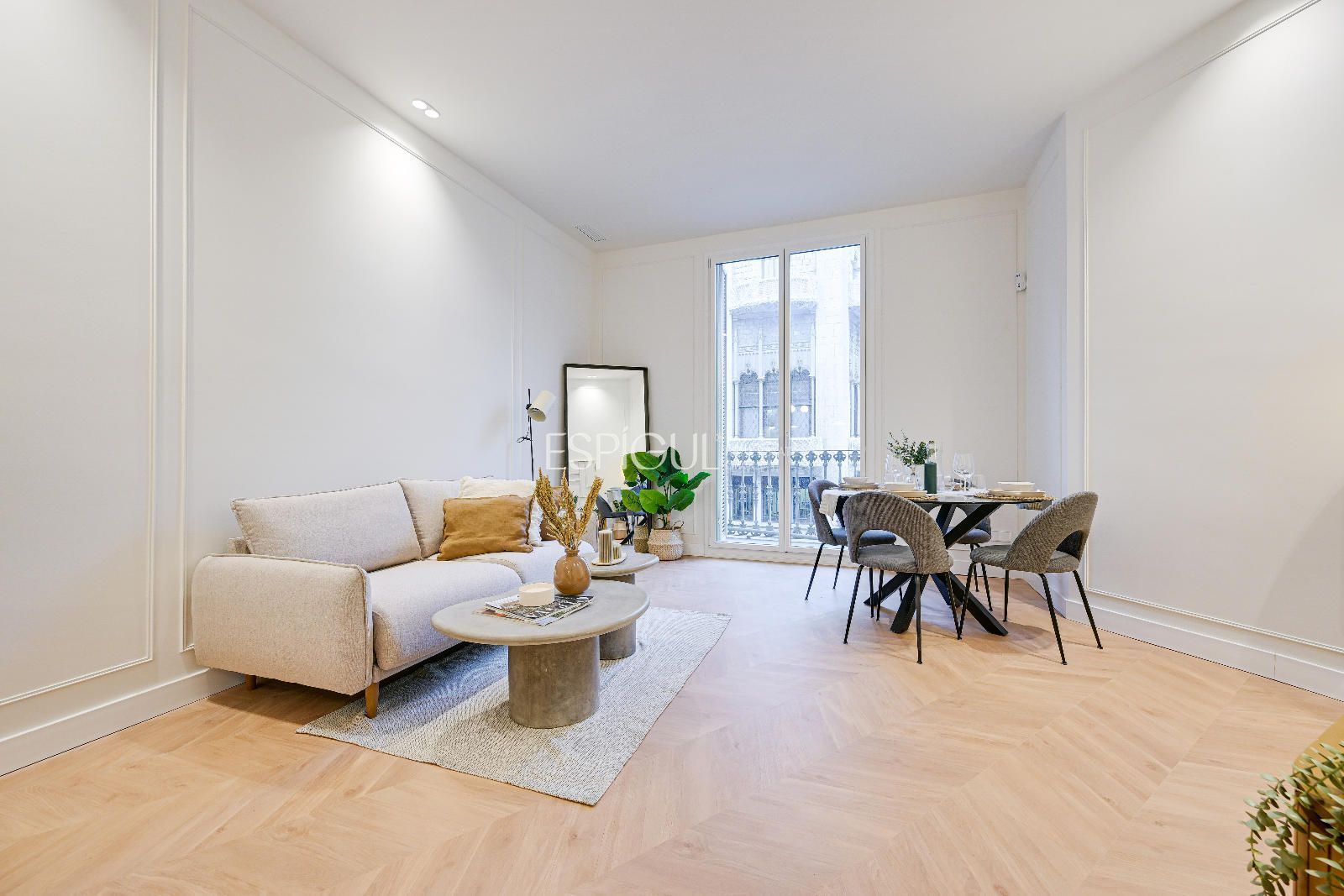 Living room of Flat for sale in  Barcelona Capital  with Air Conditioner, Heating and Parquet flooring