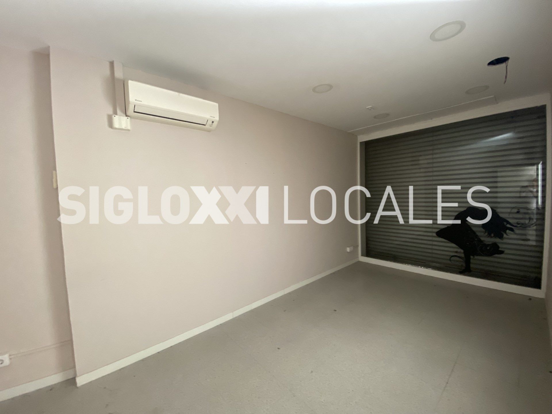 Premises to rent in Sant Adrià de Besòs  with Air Conditioner
