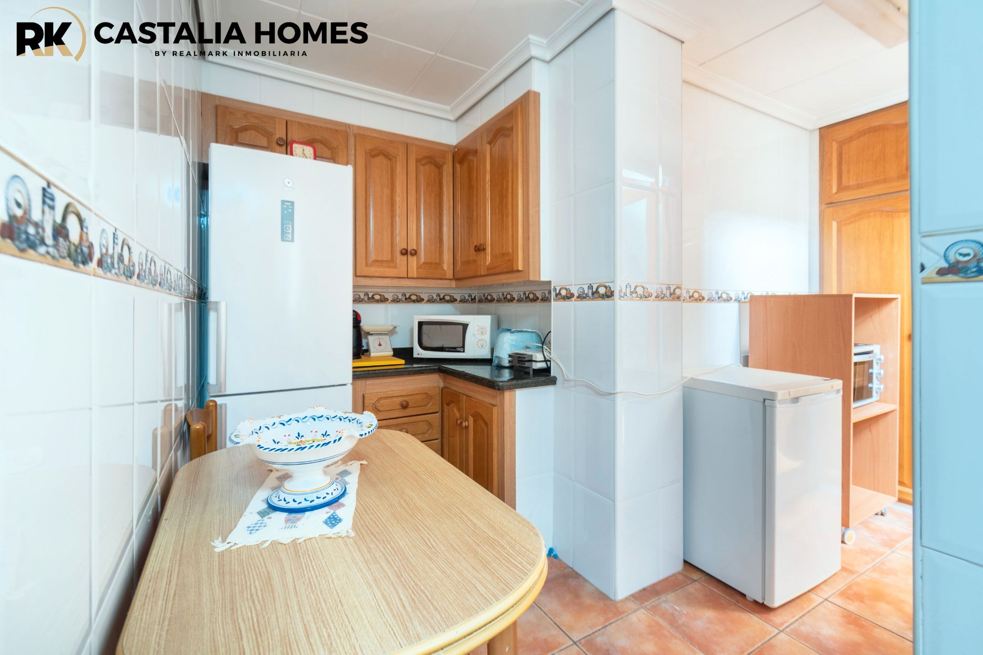 Cuina de Casa adosada en venda en Almazora / Almassora amb Aire condicionat, Parquet i Terrassa