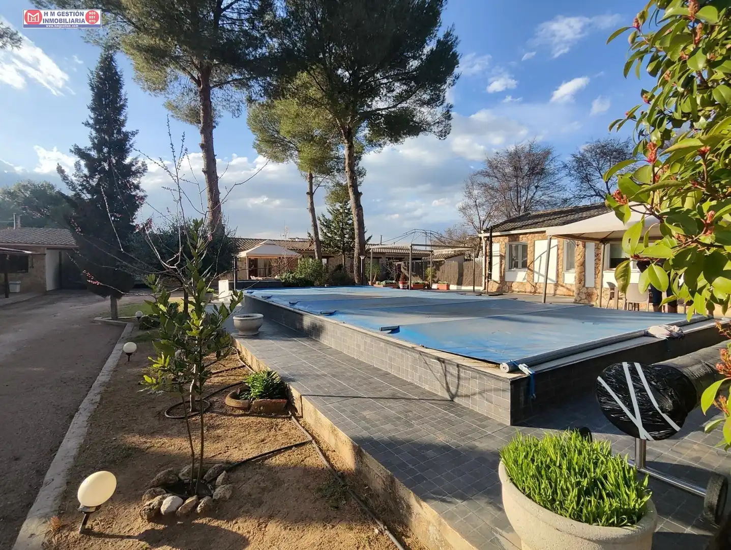 Piscina de Casa o xalet en venda en Alcázar de San Juan amb Aire condicionat, Calefacció i Traster