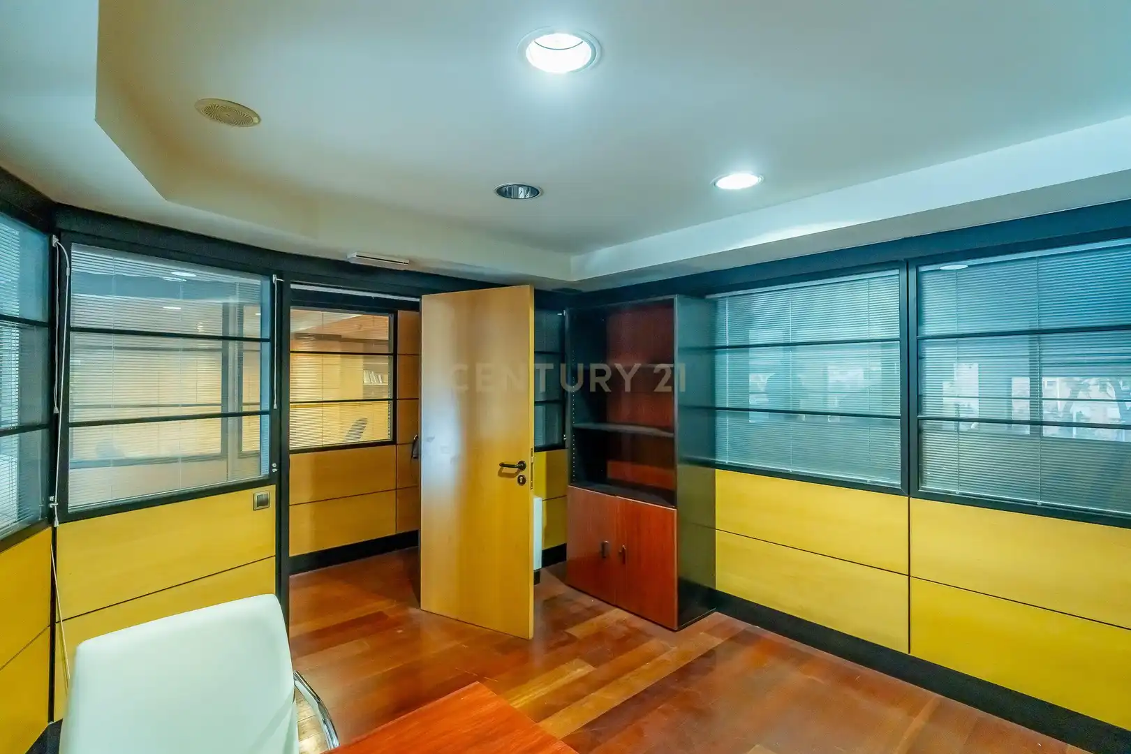Local en venta en Marbella con Aire acondicionado