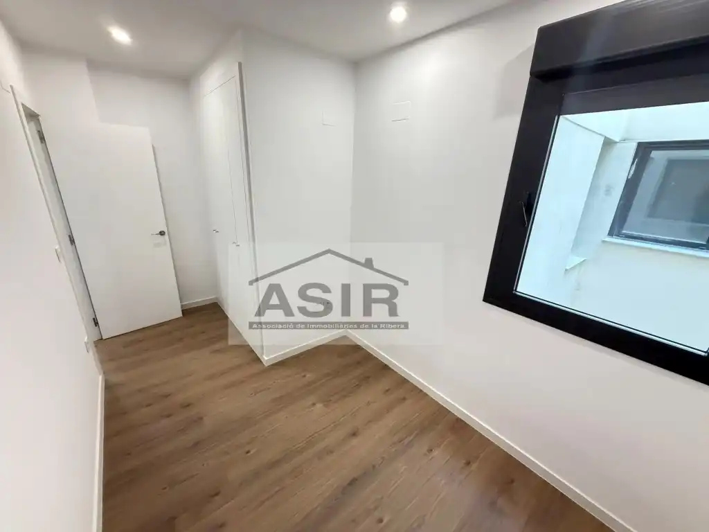 Habitación de Ático de alquiler en Polinyà de Xúquer con Piscina