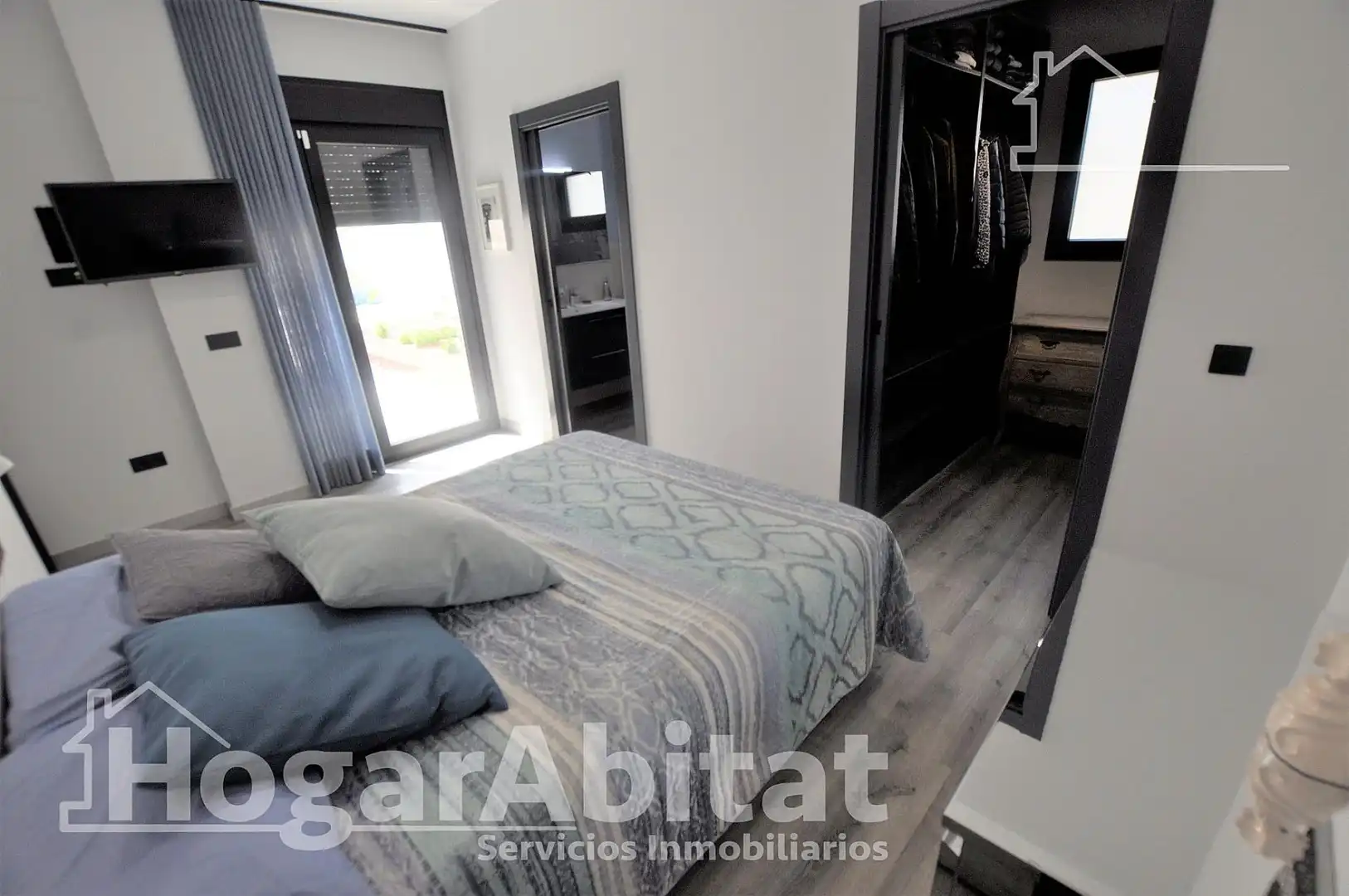 Dormitori de Casa o xalet en venda en Riba-roja de Túria amb Aire condicionat, Terrassa i Traster