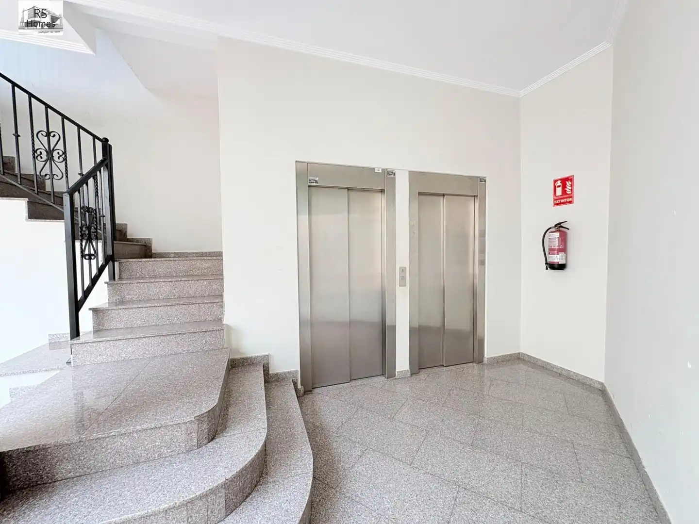 Flat for sale in Vilamarxant  with Air Conditioner, Heating and Storage room