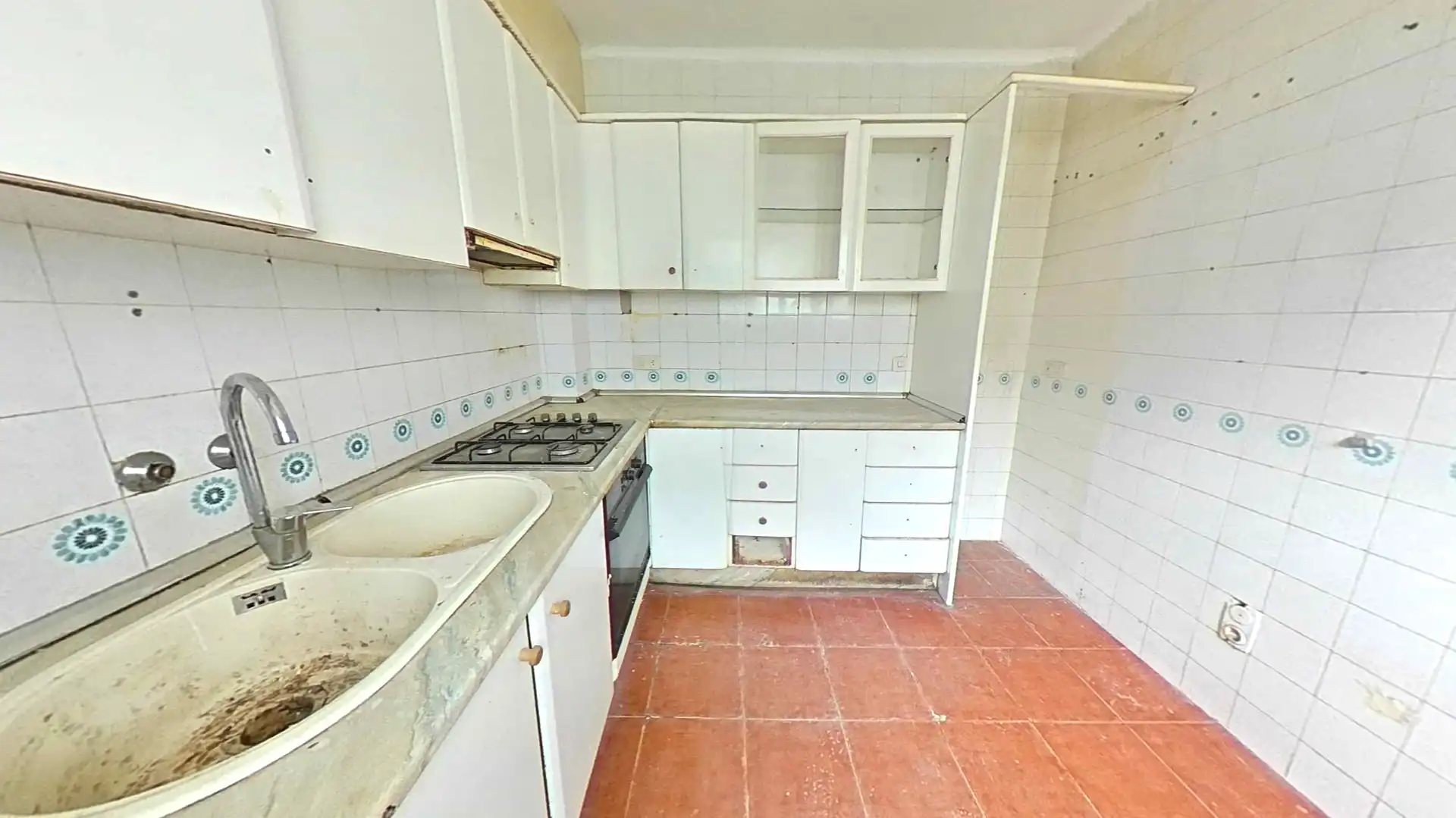 Cocina de Piso en venta en Villarrobledo con Trastero, Horno y Balcón
