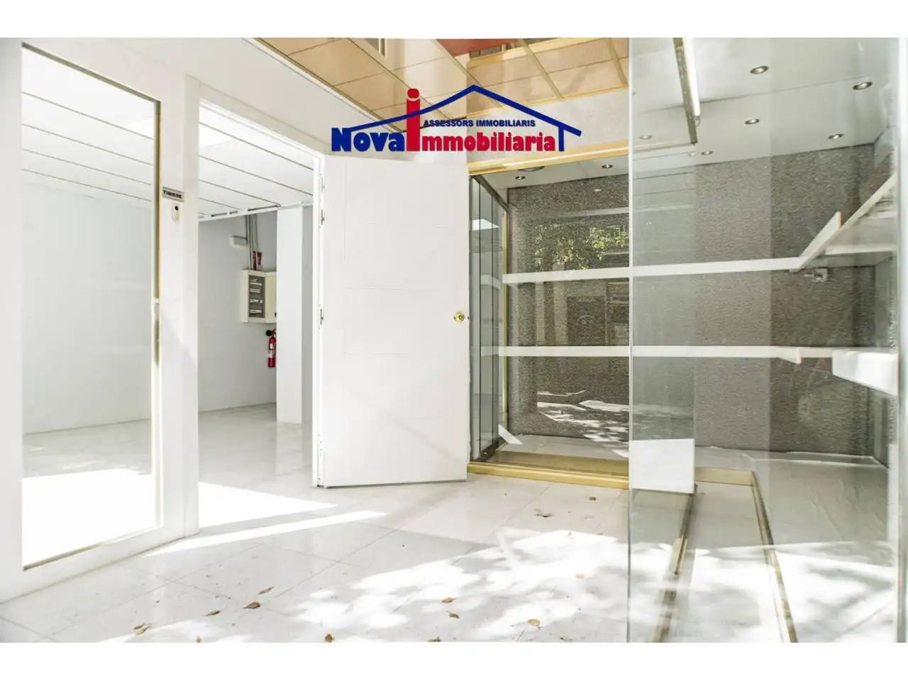 Business premises for sale in Calle Sant Marià, imagen 2