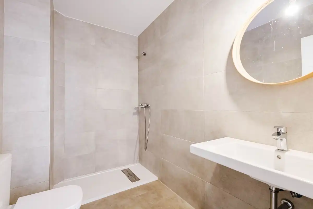 Badezimmer von Maisonette zum Verkauf in Málaga mit Klimaanlage, Heizung und Terrasse