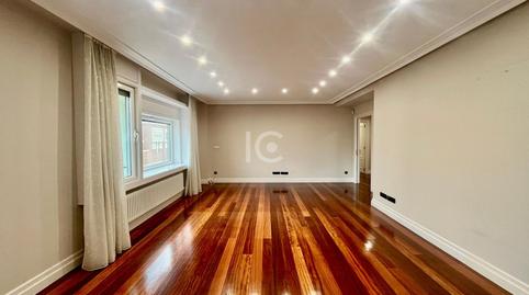 Photo 5 of Flat to rent in Lehendakari Leizaola, Abandoibarra - Guggenheim, Bizkaia