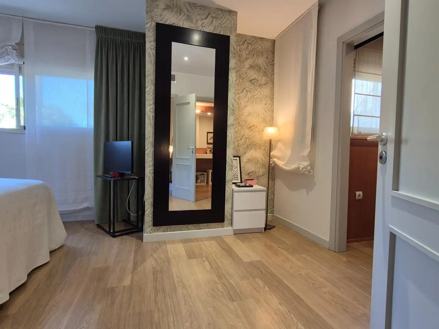 Habitación de Casa adosada de alquiler en Alcalá de Guadaira con Aire acondicionado, Calefacción y Jardín privado