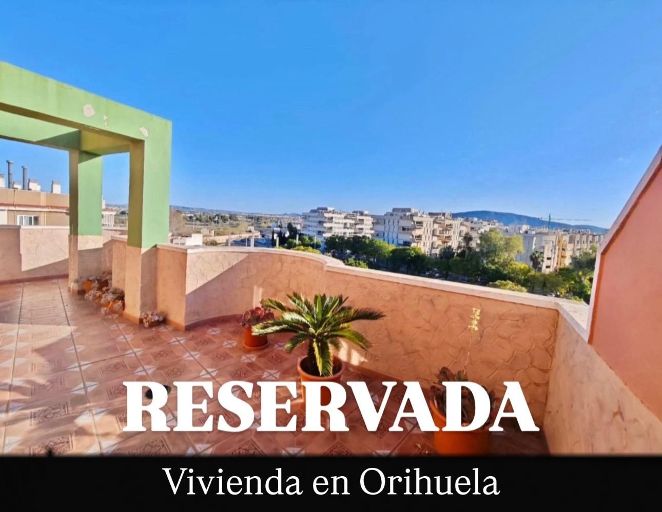 Vista exterior de Àtic en venda en Orihuela amb Aire condicionat, Calefacció i Terrassa