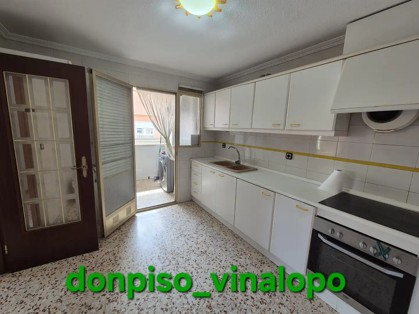 Kitchen of Apartments for sale in Elda  with Air Conditioner and Heating