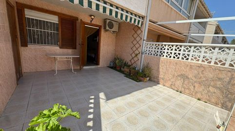 Foto 2 de Casa o chalet en venta en Calle Urbano Arregui, 27, Playa de los Náufragos, Torrevieja