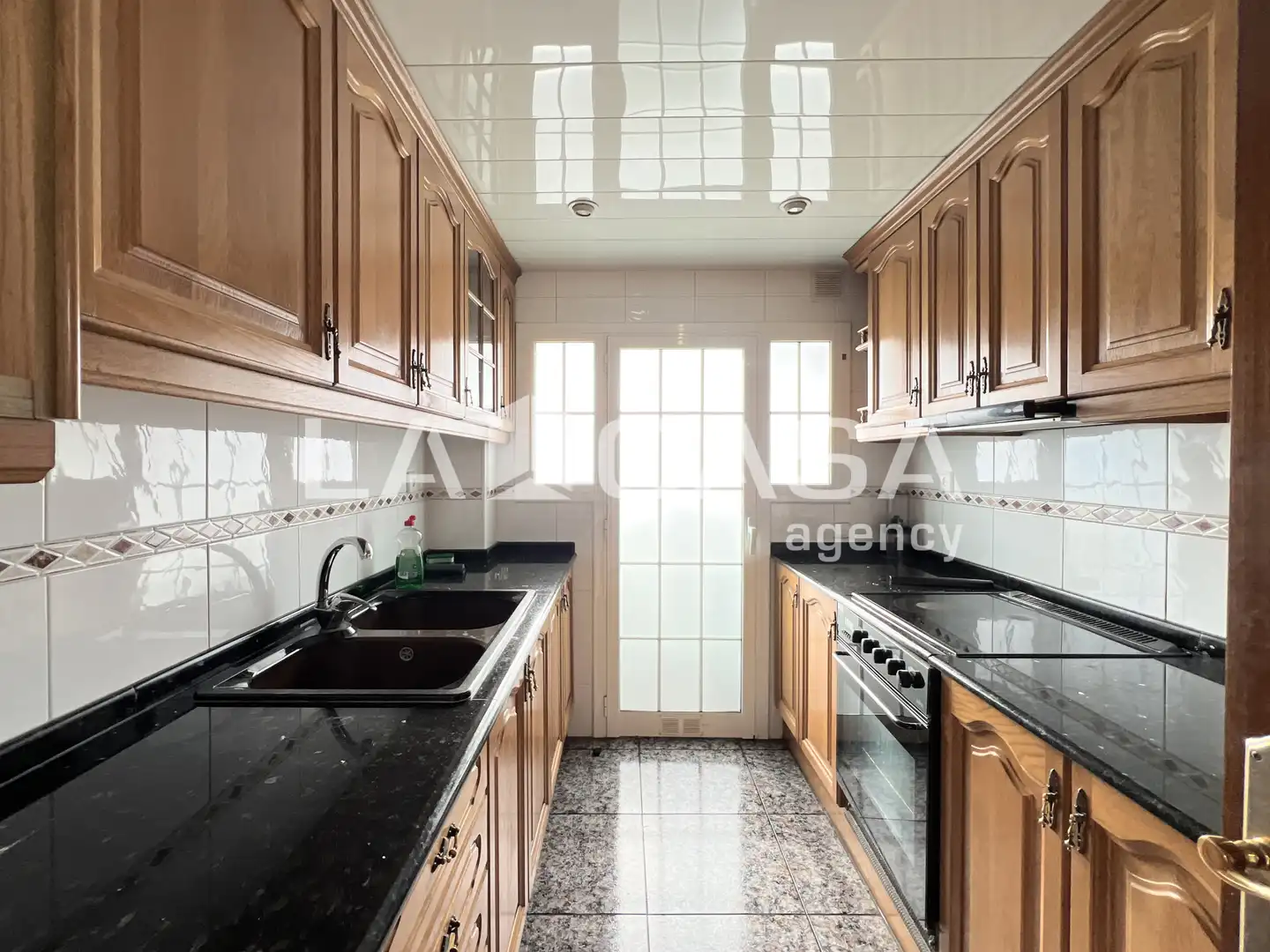Kitchen of Flat for sale in Artigues - Llefià