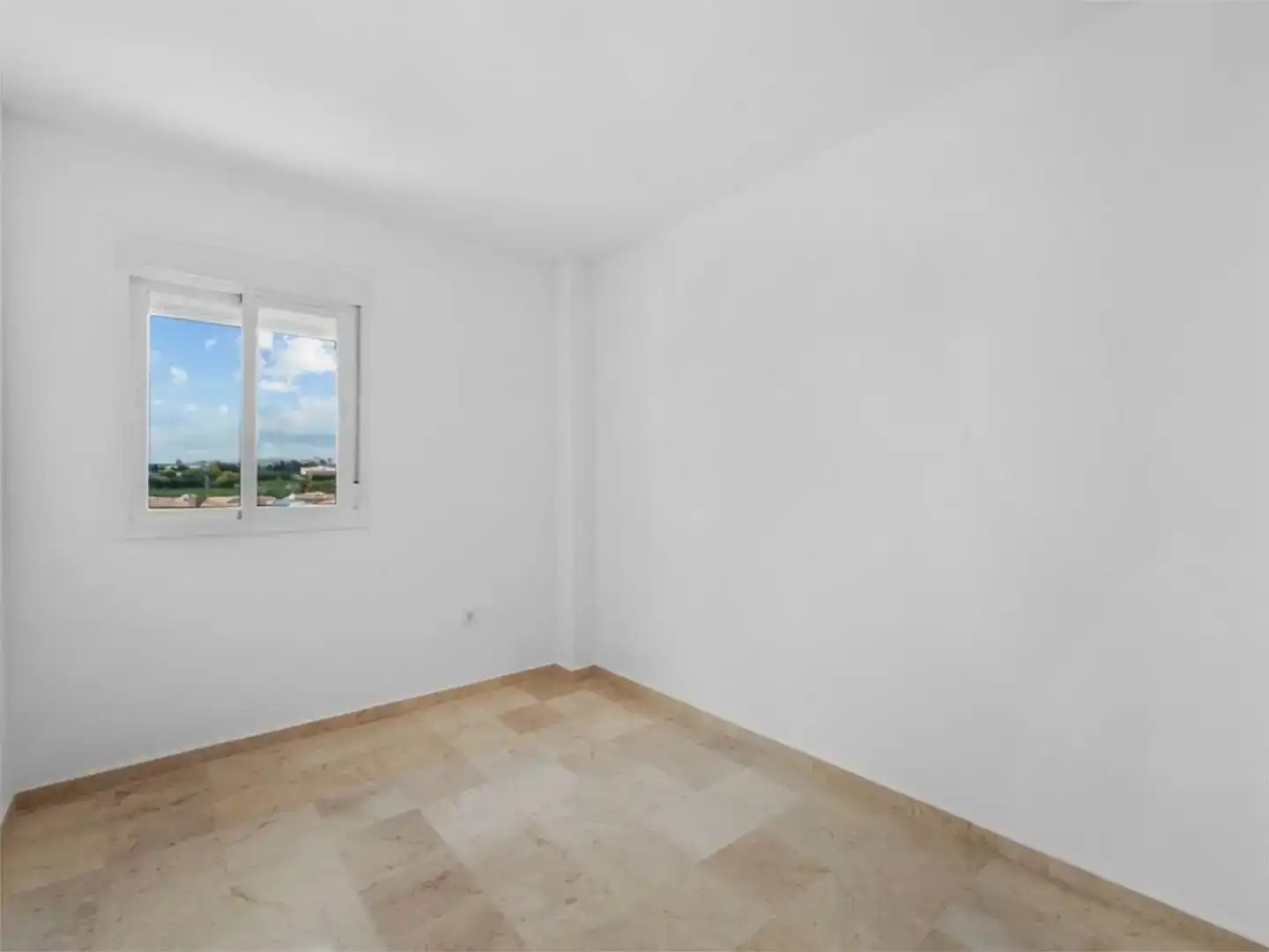 Schlafzimmer von Wohnung zum Verkauf in Fuengirola mit Schwimmbad