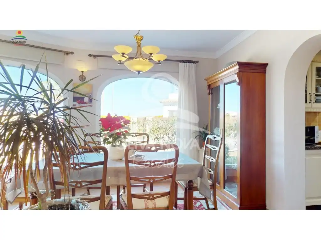 Comedor de Casa o chalet en venta en Oliva con Jardín privado