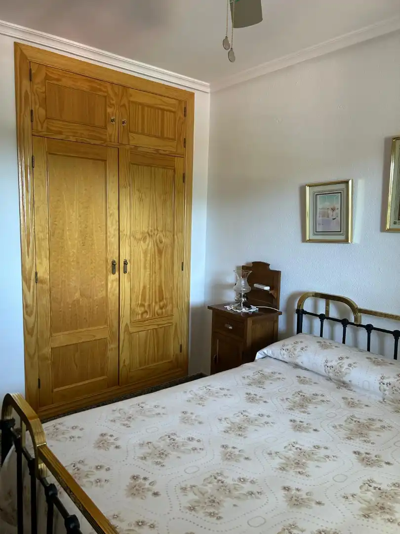 Schlafzimmer von Wohnung zur Miete in Jaén mit Klimaanlage, Heizung und Terrasse