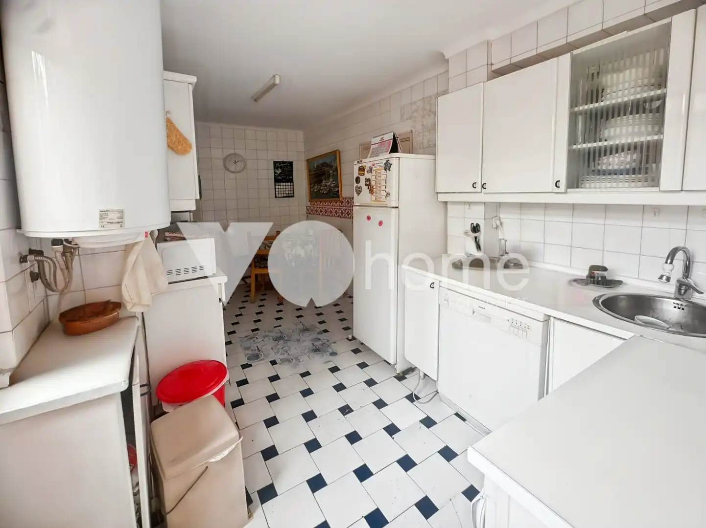 Kitchen of Flat for sale in  Madrid Capital  with Heating and Furnished
