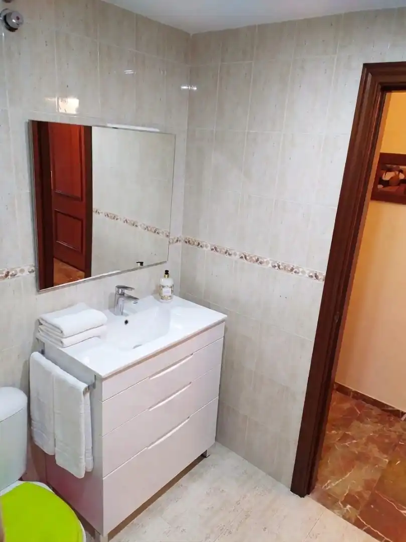 Badezimmer von Wohnungen zum Verkauf in Torrox mit Möbliert und Gemeinschaftspool