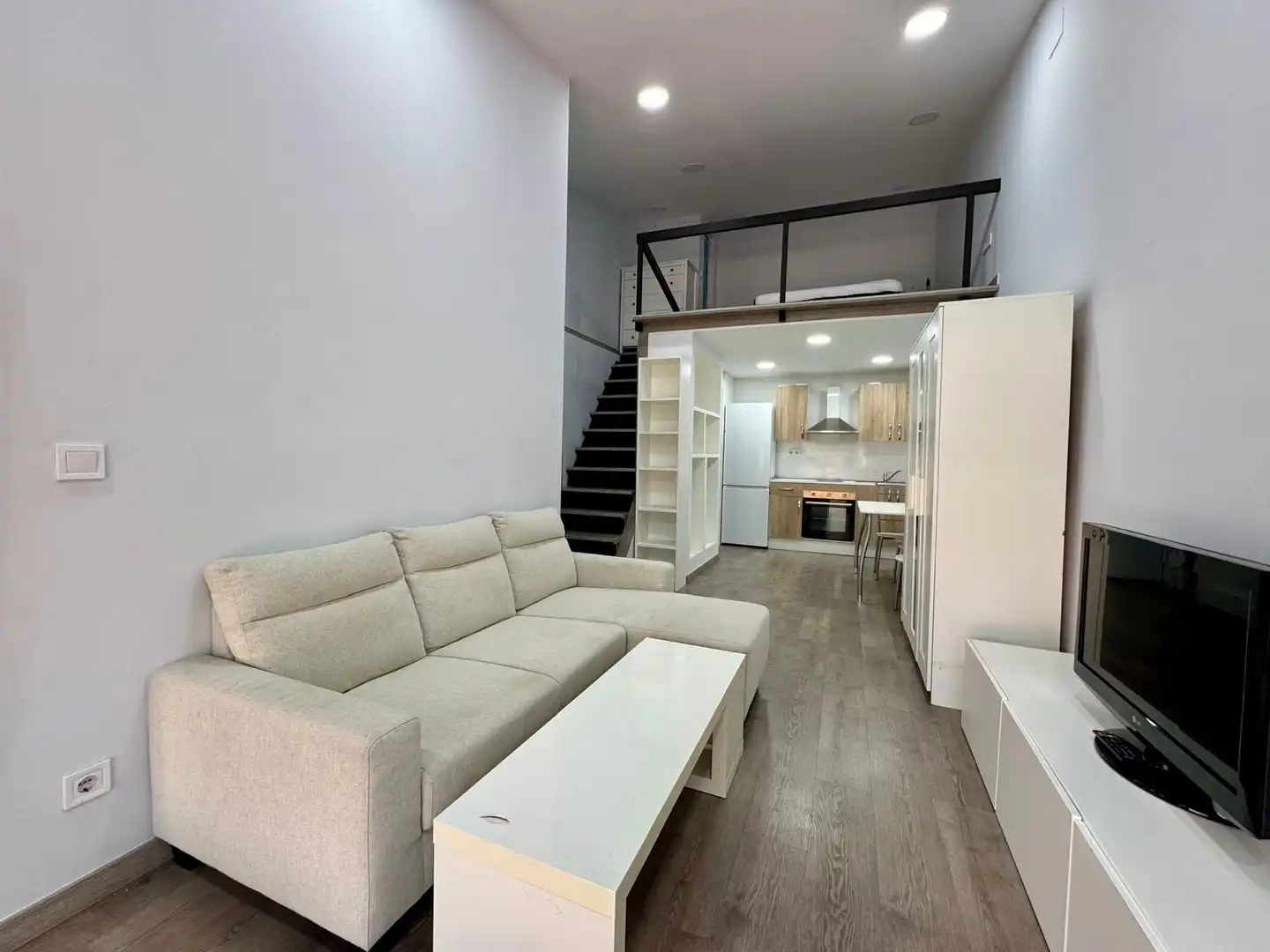 Piso en venta en Basauri  con Amueblado