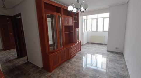 Foto 3 de Piso de alquiler en Calle Emilio Ferrari, Pueblo Nuevo,  Madrid Capital