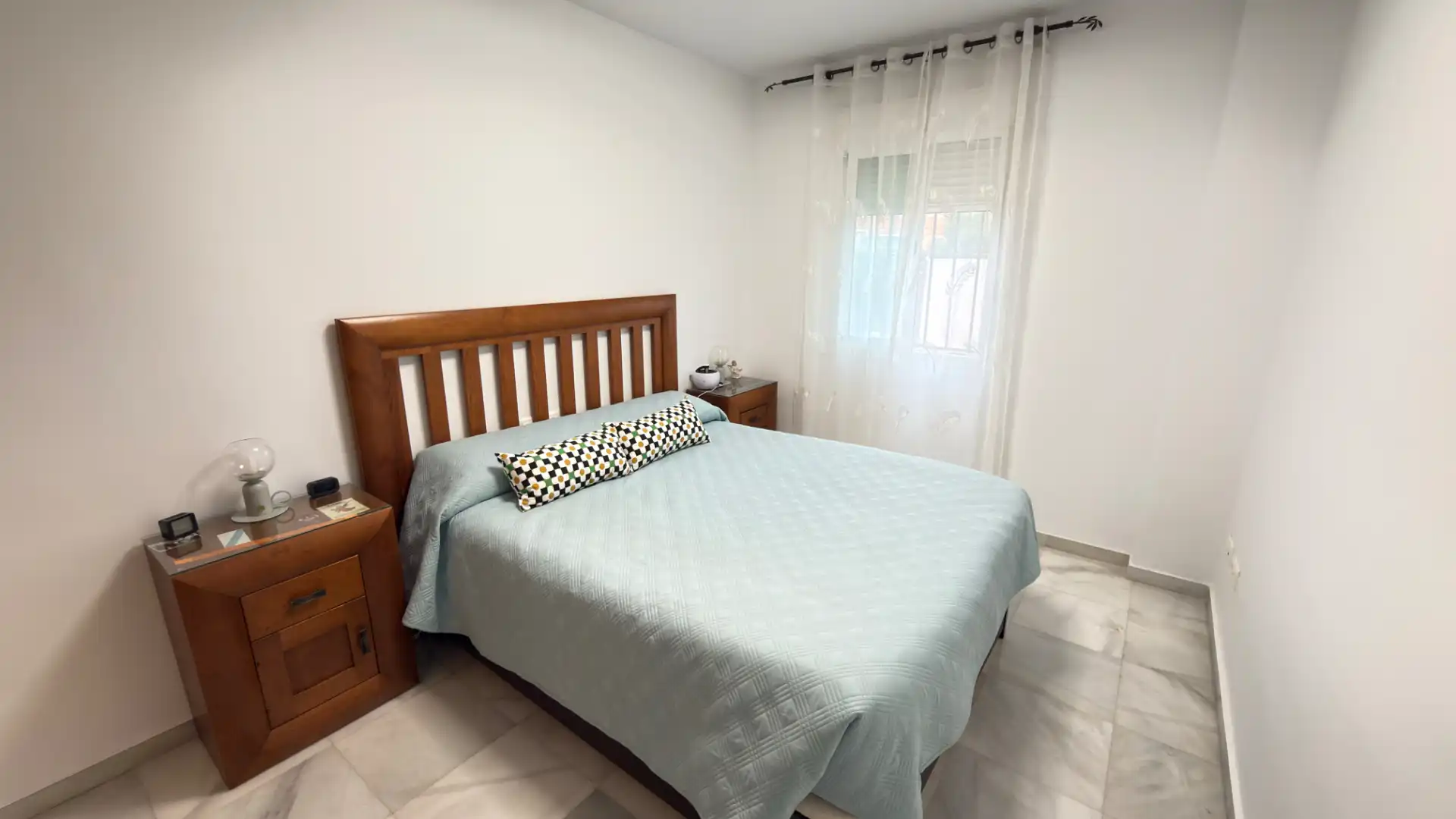 Habitación de Piso en venta en Vélez-Málaga con Aire acondicionado, Terraza y Amueblado