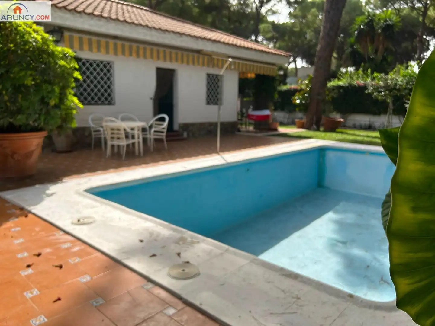 Swimming pool of Houses for rent in Alcalá de Guadaira  with Air Conditioner, Private garden and Terrace