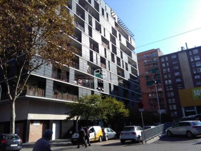 Piso en Venta en Gèlida en La Verneda i la Pau