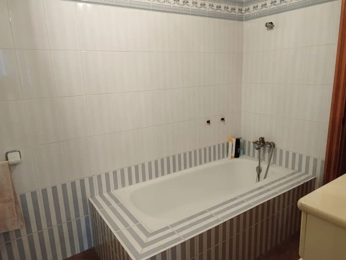 Bany de Casa o xalet en venda en Vidreres amb Calefacció, Terrassa i Traster