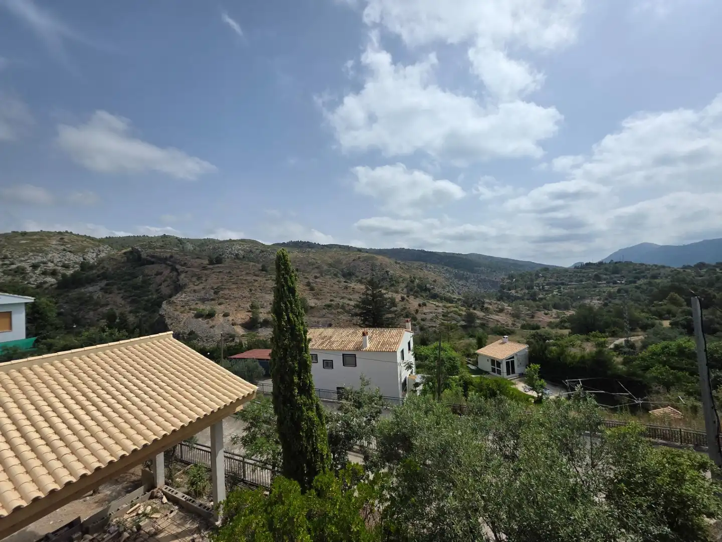 Vista exterior de Casa adosada en venda en La Vall de Gallinera amb Terrassa, Traster i Balcó