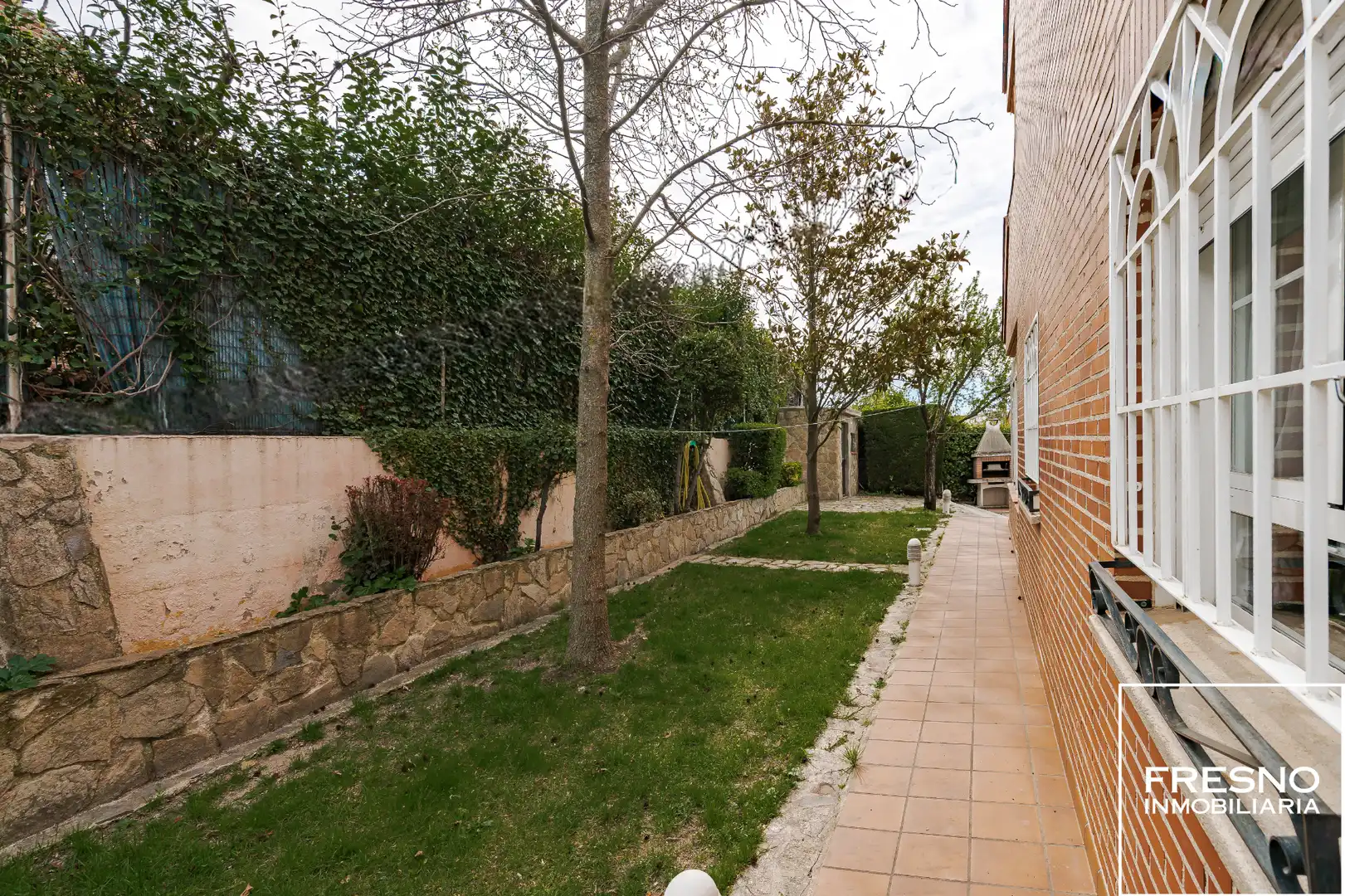 Garden of Detached homes for sale in Cobeña  with Air Conditioner, Heating and Private garden