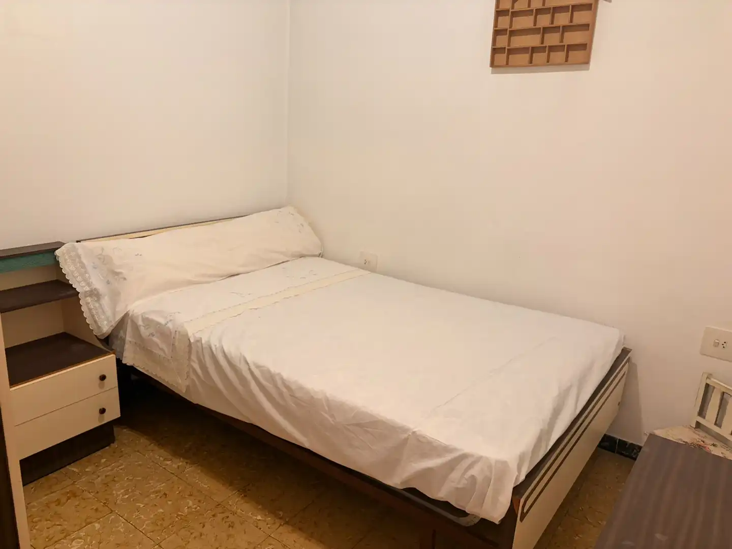 Dormitori de Casa o xalet en venda en Bellvís amb Calefacció, Jardí privat i Moblat