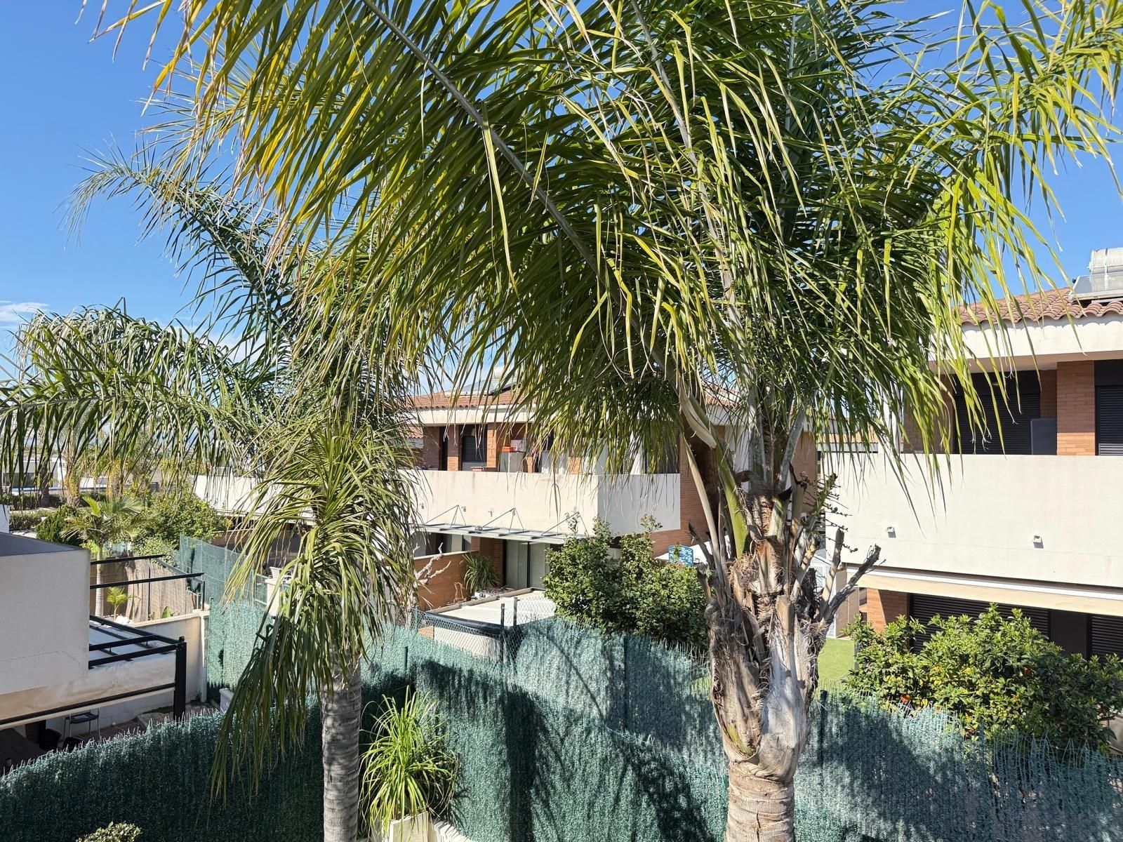 Außenansicht von Einfamilien-Reihenhaus zum Verkauf in Molina de Segura mit Klimaanlage, Privatgarten und Gemeinschaftspool