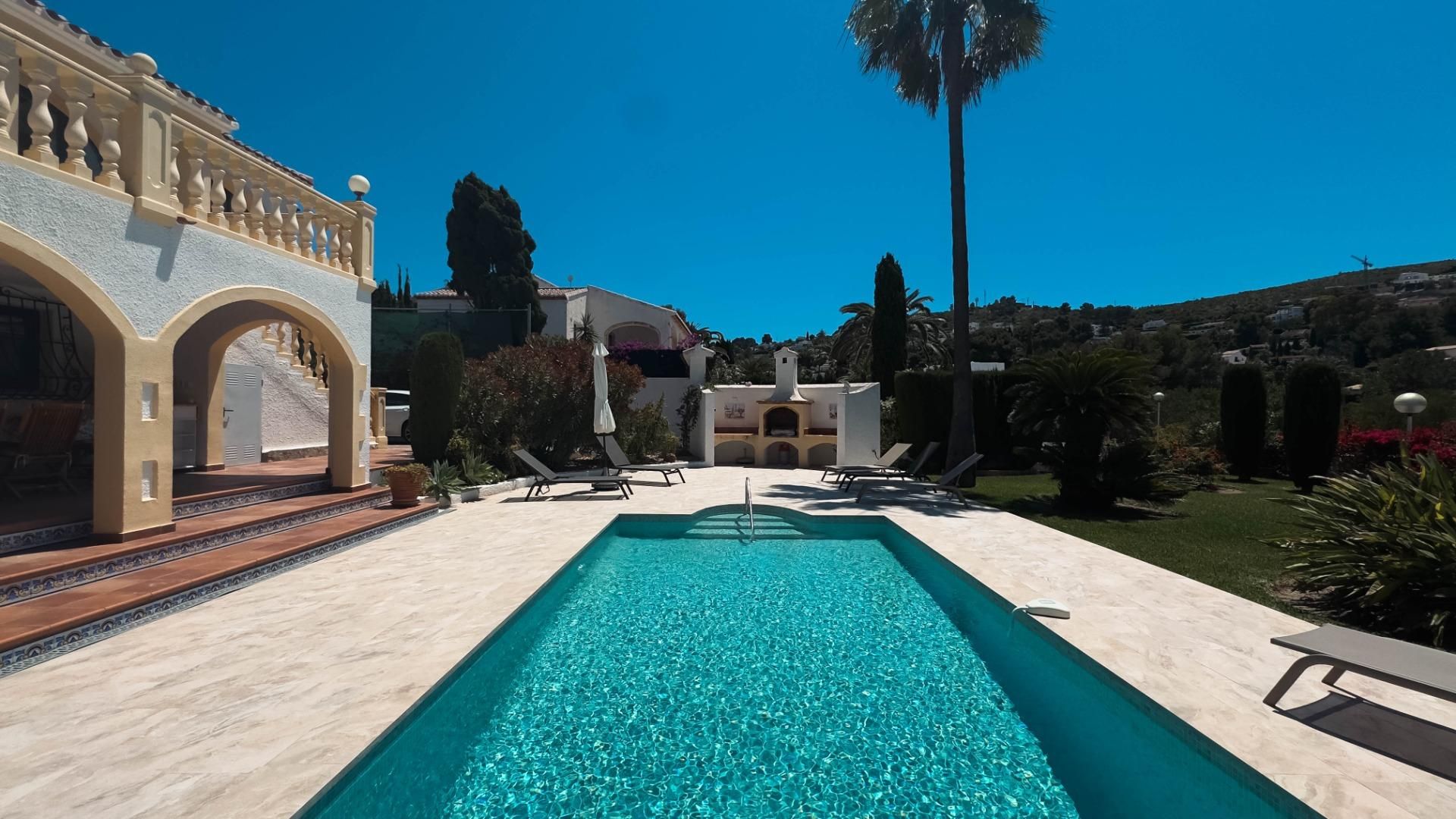 Swimming pool of House or chalet for sale in Jávea / Xàbia  with Air Conditioner, Heating and Private garden