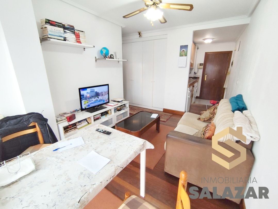 Living room of Flat for sale in Castro-Urdiales  with Heating, Private garden and Swimming Pool