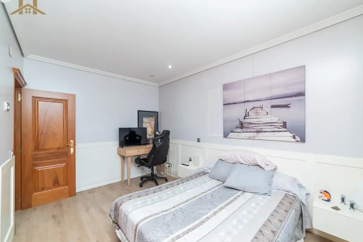 Habitación de Casa adosada en venta en Brunete con Jardín privado y Piscina