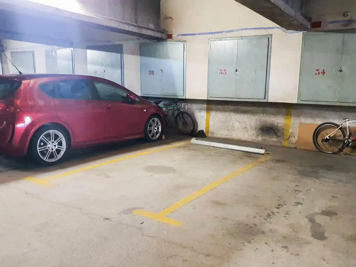 Garage for sale in Martorell